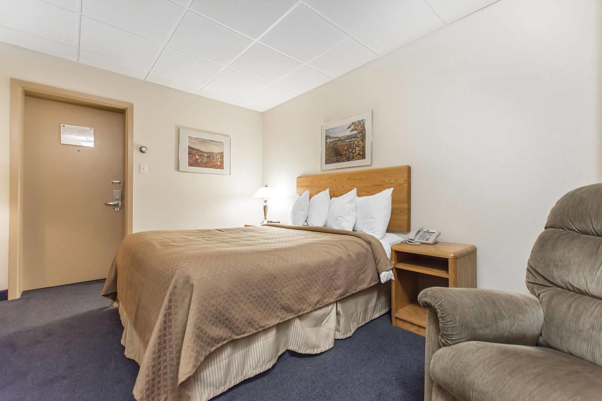 Rodeway Inn Grand Falls Eksteriør billede